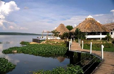 flores_hotel_2.jpg